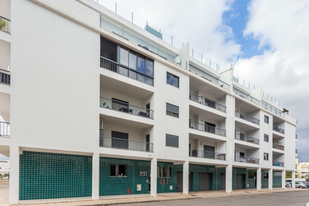 Lagos Marina Apartment With Pool & Gym Exteriör bild